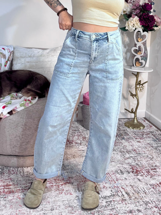 Slouchy Barrel Relaxed Patch Pocket Jeans