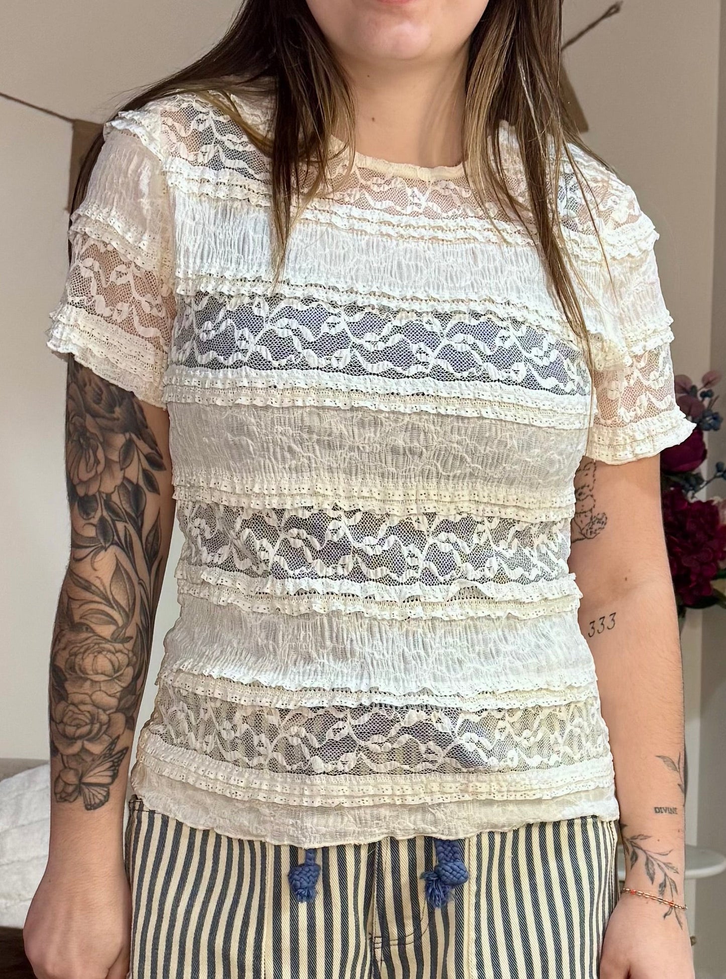 Stretch Frill Lace Short Sleeve Knit Top