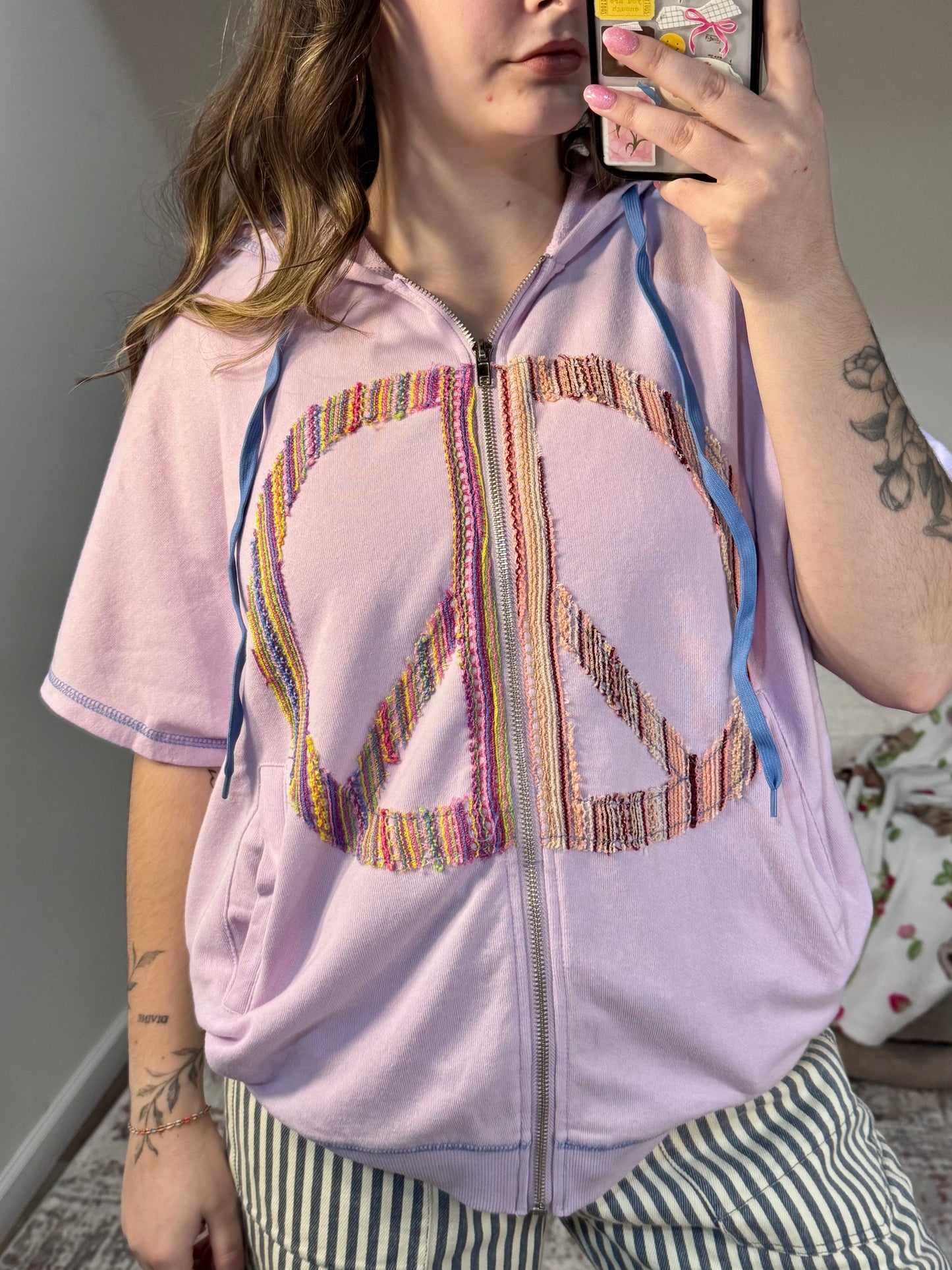 Light Purple Peace  Patch Zip Up Short Sleeve Hoodie