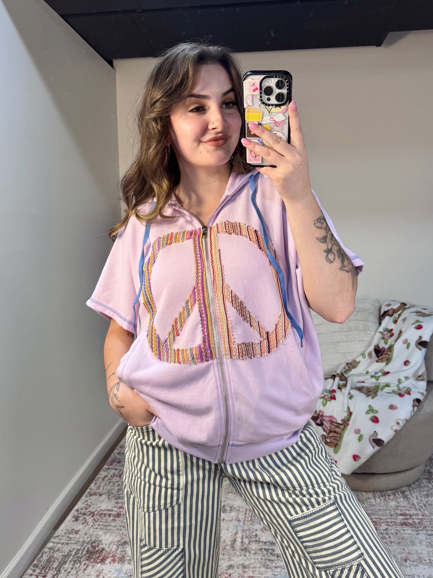 Light Purple Peace  Patch Zip Up Short Sleeve Hoodie